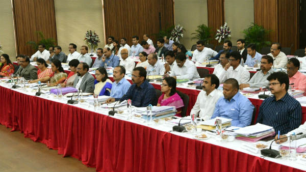 కలెక్టర్ల వ్యవస్థ బలోపేతానికి చర్యలు..