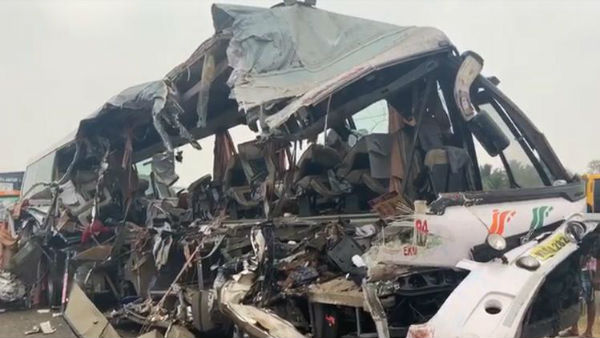 సంఘటనా స్థలం.. భయానకం..