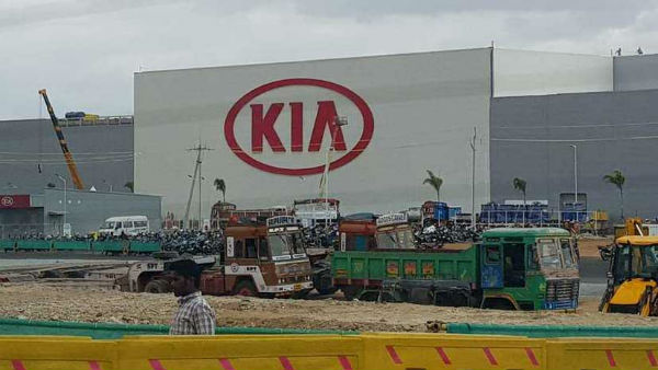 తమిళనాడు సర్కార్తో ప్రాథమిక చర్చలు..? తమిళనాడు సర్కార్తో ప్రాథమిక చర్చలు..?