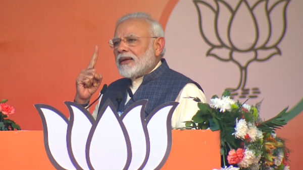 కేజ్రీవాల్ పార్టీ రాజకీయాలు మాత్రమే చేస్తుంది