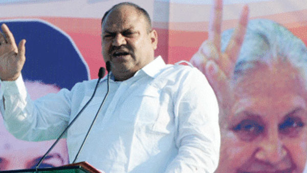  ఓటమిని అంగీకరించిన వికాస్‌పురి కాంగ్రెస్ అభ్యర్థి ముఖేష్ శర్మ