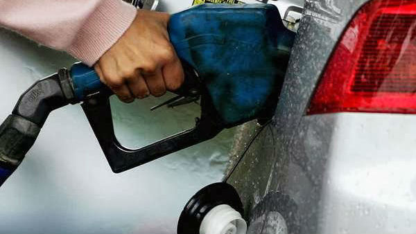 లోకల్ పెట్రోల్ బంకులకు సప్లై ఇలా..