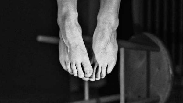 కుటుంబానికి భారం కూడదని..