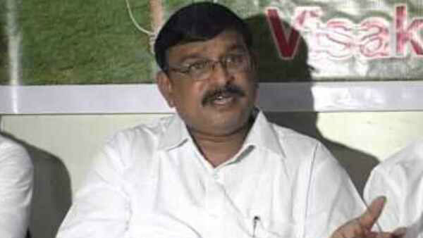 bjp ex mla vishnu kumar raju takes on acchennaidu over esi scam bjp ex mla vishnu kumar raju takes on acchennaidu over esi scam
