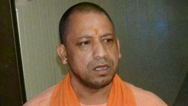 పోలీసుల ప్రకటనతోనూ విభేదం