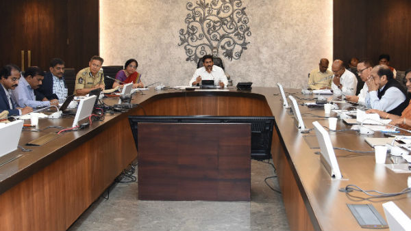 సమస్యల పరిష్కారానికి సీఎం కార్యదర్శుల నియామకం.. సమస్యల పరిష్కారానికి సీఎం కార్యదర్శుల నియామకం..
