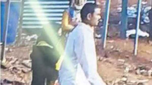 పోలీసులను చూసి వేగం పెంచి.. ప్రాణాలు తీసుకున్నారు..