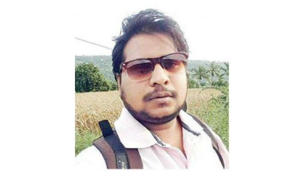 ఇద్దరితో స్నేహంగా..