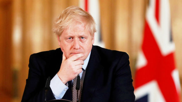 గది నుంచే గవర్నెన్స్..