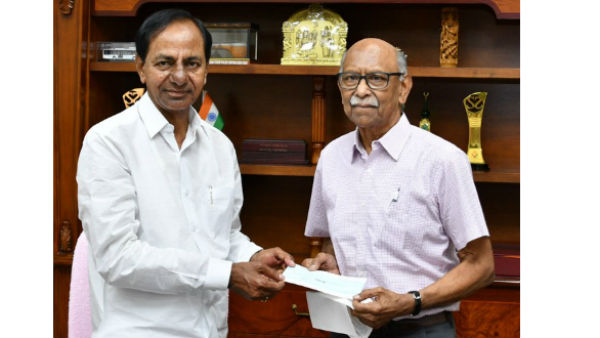 కేసీఆర్‌తో అనుపమ తండ్రి