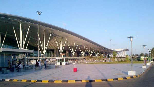 అమెరికా మహిళ అమెరికా మహిళ