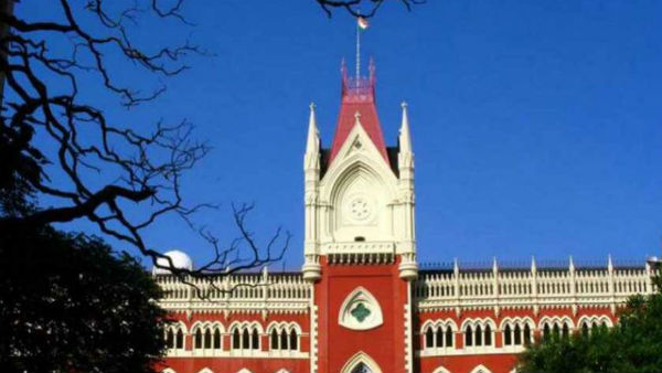 విద్యార్థులతో కలిసి.