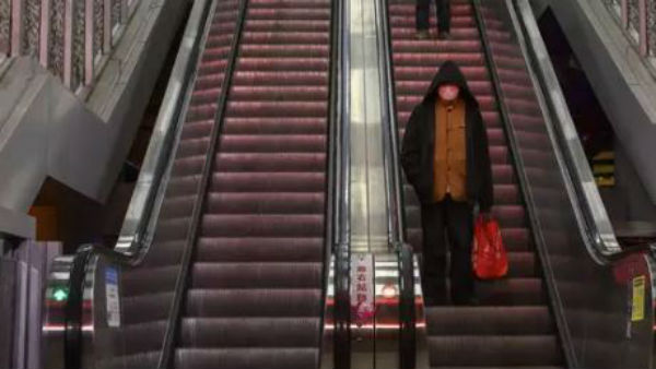 అంతర్జాతీయ ప్రయాణికుల లెక్కలో తేడా..