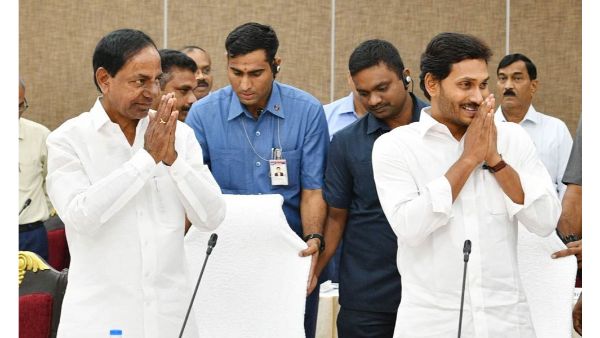 నిలిచిపోయిన ప్రభుత్వ ఆదాయం నిలిచిపోయిన ప్రభుత్వ ఆదాయం