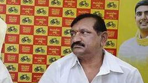 ఇటు భూమా కుటుంబాల నడుమ.. ఇటు భూమా కుటుంబాల నడుమ..