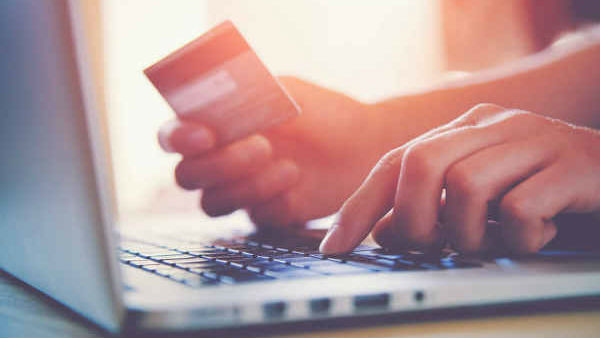 వివిధ వస్తువులపై కరోనా వైరస్ ఉంటె కొరియర్ ద్వారా సోకే అవకాశం 