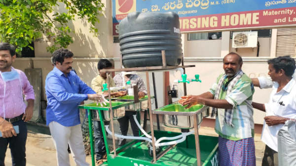 శానిటైజర్ల పంపిణీకి చర్యలు.. శానిటైజర్ల పంపిణీకి చర్యలు..