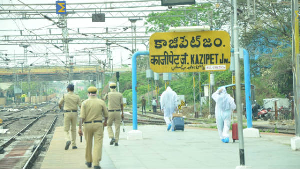 గుర్తించిన టీసీ.. అదుపులోకి తీసుకున్న వైద్య సిబ్బంది 