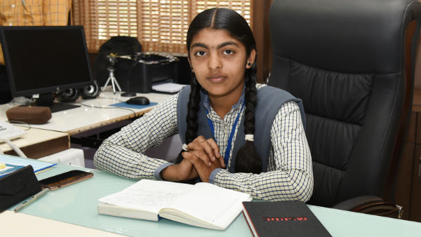 Schoolgirl Poonam Deshmukh turns collector for a day in Maharashtra 
