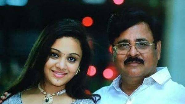 తండ్రి కోరిక మేరకు తల్లి వద్దకు అమృత తండ్రి కోరిక మేరకు తల్లి వద్దకు అమృత