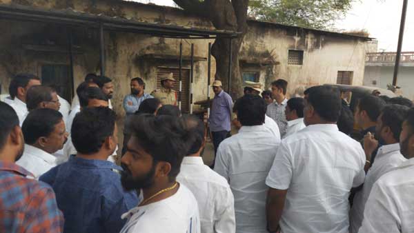 రేవంత్, అతని సోదరుడితోపాటు ఐదుగురి అరెస్ట్