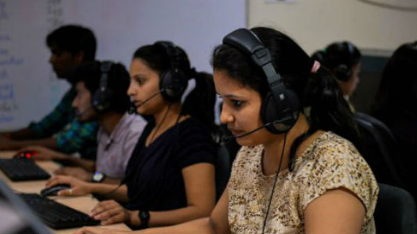 వ్యాపారాలు లేక వెలవెల.. 