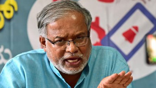 మా మాట వినాలంటున్న మంత్రి