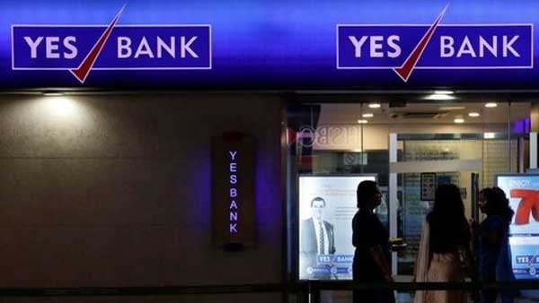 మిగిలిన ప్రైవేటు బ్యాంకుల నుంచీ విత్ డ్రా..