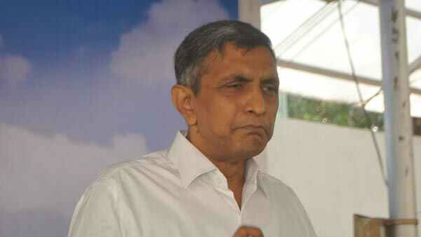 ఆర్ధిక సంక్షోభంలో కూరుకుపోతే భవిష్యత్ కష్టం 