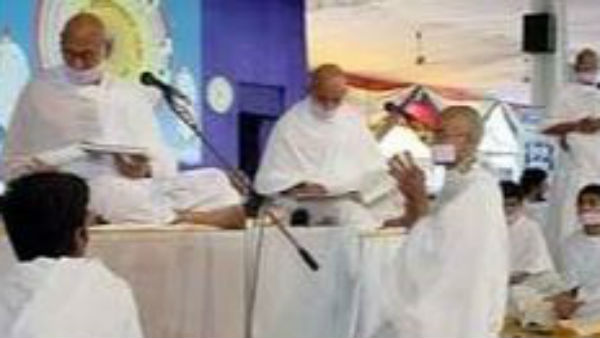 1500 ఏళ్ల నుండి తెల్లని ముహపట్టీని ధరిస్తున్న శ్వేతాంబర జైనులు 