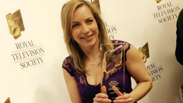 తప్పు ఒప్పుకుని.. తప్పు ఒప్పుకుని..