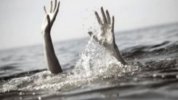 ముందు మీడియా.. తర్వాత పోలీసులు.. ముందు మీడియా.. తర్వాత పోలీసులు..