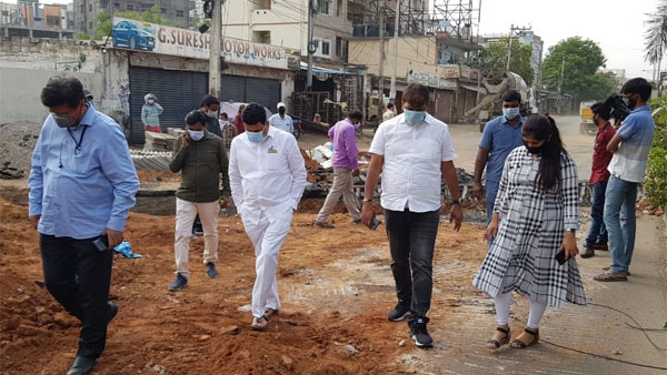 నగర ప్రథమ పౌరిడి కీలక పాత్ర.. నగర ప్రథమ పౌరిడి కీలక పాత్ర..