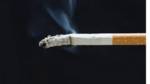 పోలీసును సిగరెట్ అడిగితే ఎలా ఉంటుందంటే? పోలీసును సిగరెట్ అడిగితే ఎలా ఉంటుందంటే?