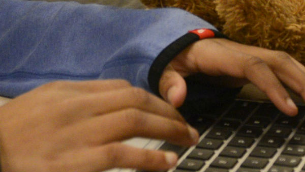 స్కైప్ ద్వారా క్లాసెస్ నిర్వహిస్తున్న ఇఫ్లూ