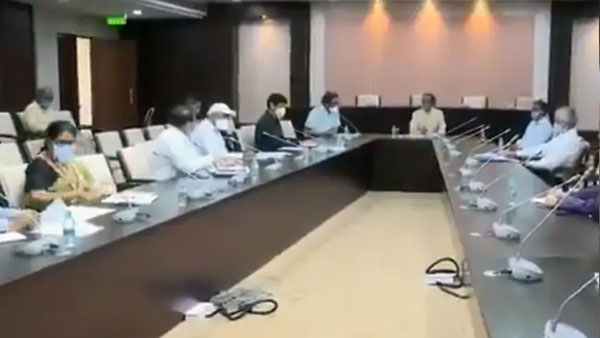 సింగిల్ మ్యాన్ షో.. సింగిల్ మ్యాన్ షో..