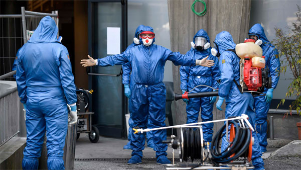 విసిగిపోయిన పోలీసులు