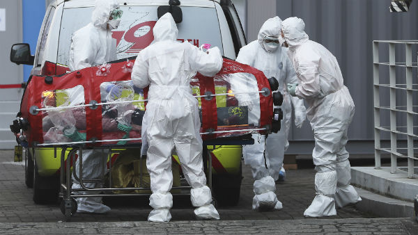 చైనాలో ప్రకంపనలు.. అమెరికాకు ఆయుద్ధమే..