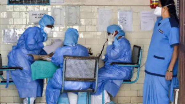  కరోనా సమయంలో సేవలందిస్తున్న వారికి జీతాలతోపాటు ఇన్సెంటివ్స్ కూడా 