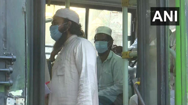 యూపీ మసీదుల్లో తలదాచుకున్న విదేశీయులు