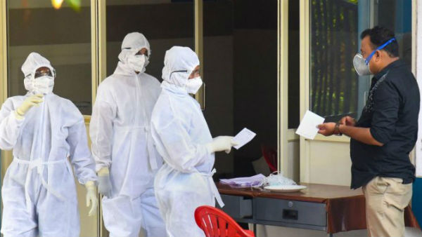 54 మంది వైద్య సిబ్బంది