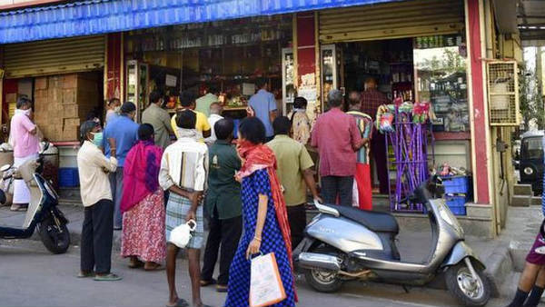 గతం కంటే పుంజుకున్న కిరాణ వ్యాపారాలు