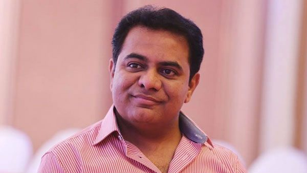 పల్లెల్లో, పట్టణాల్లో కరోనా కట్టడికి సేవలందిస్తున్న పారిశుధ్య సిబ్బంది 