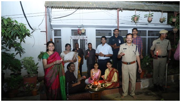 ఫ్యామిలీతో సజ్జనార్