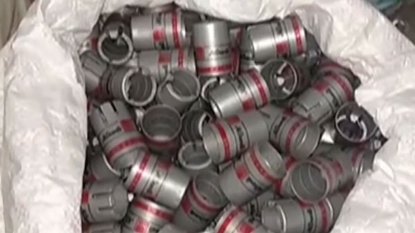 మందుబాబుల అవసరాలను బట్టి పెరుగుతున్న మోసాలు