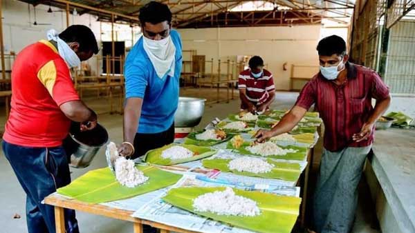 కేరళ వలస కార్మికులకు అందిస్తున్న మెనూ..