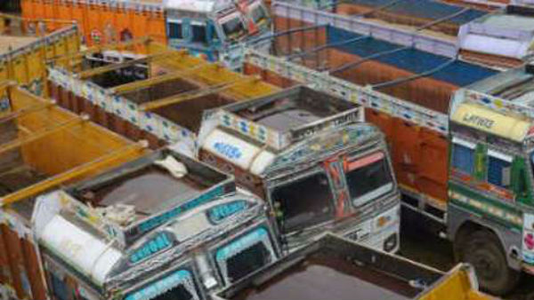  గూడ్స్‌ వాహనాలకు గ్రీన్‌సిగ్నల్‌ ..