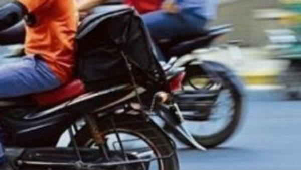 ఎవరెవరికి ఫుడ్ డెలివరీ చేసాడన్న అంశంపై కూపీ.. లోతుగా వివరాలు సేకరిస్తున్న పోలీసులు.. 