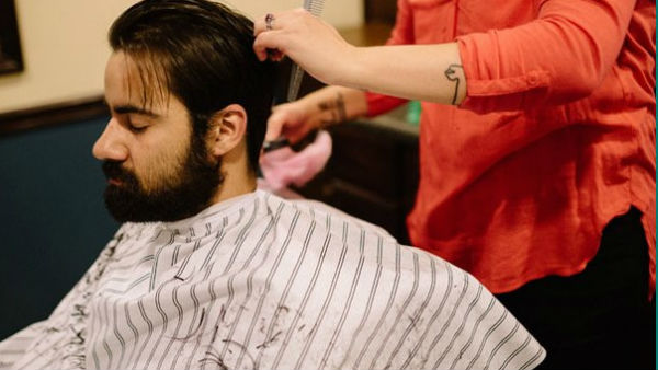 ట్రిమ్మర్ లతో ప్రయోగాలు .. పిల్లలకు చిత్ర విచిత్రమైన కటింగ్ లు 