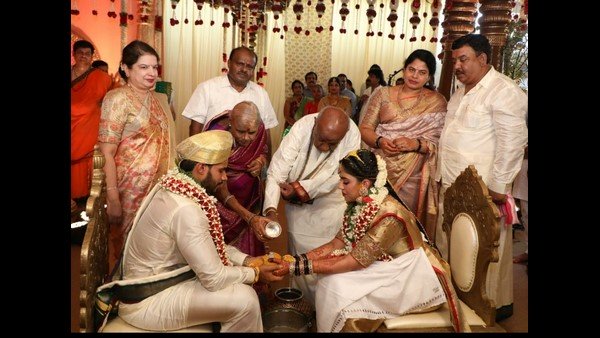 గేమ్స్ ఆడుతున్నారా ?